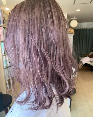 セミロング カラー DiMPlE  ディンプル所属・🌸スタイリスト 山浦美恵のヘアスタイル