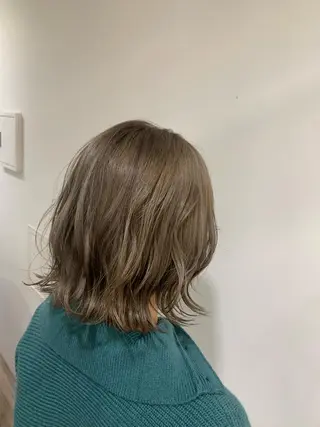 ミディアム カラー あべ ゆうかのヘアスタイル