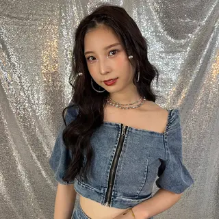 ロング ブリーチカラー 🤎〰️Yuunaのヘアスタイル