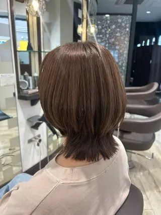 ミディアム カラー 花澤 文子のヘアスタイル