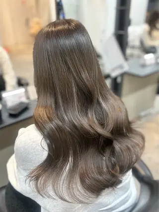 カラー 透明感カラー୨୧ 松山理桜🩰˖ ࣪⊹のヘアスタイル