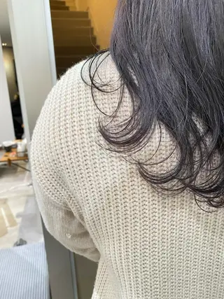 ロング 顔まわりカラー特化 赤津百合絵のヘアスタイル