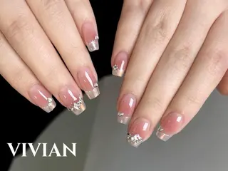 ネイル VIVIAN リサのネイルデザイン