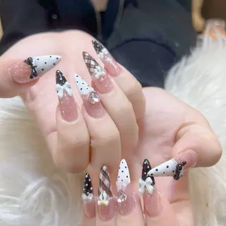 ネイル ANH NAIL ゴテゴテ専門店💎のネイルデザイン