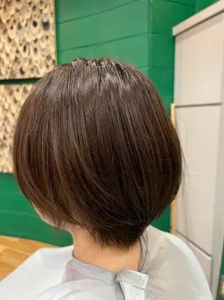 ショート カラー ウマバ ケンタロウのヘアスタイル
