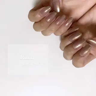 ミディアム Riu*n -private-のネイルデザイン