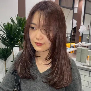 セミロング カラー 大久保 桃夏のヘアスタイル
