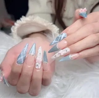 ネイル Lenie Nail Okuboのネイルデザイン
