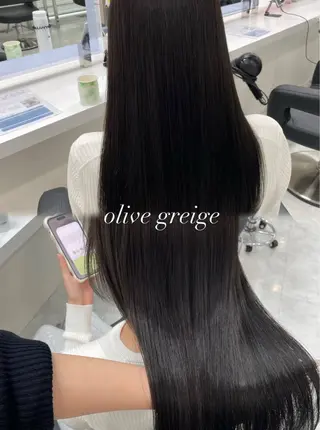 セミロング カラー ヘアアレンジ Ella所属・nana【艶髪】/ レイヤー/縮毛矯正のヘアスタイル