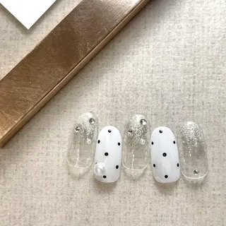 ミディアム アリアグレイス ネイルサロンのネイルデザイン