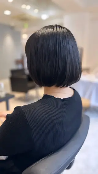 ミディアム 縮毛矯正  髪質改善 酸性ストレート特化のヘアスタイル