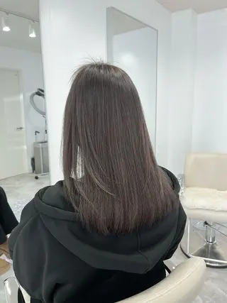 セミロング 𝑴𝑰𝑯𝑶 ／ワンホンヘアのヘアスタイル