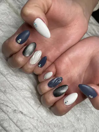 ネイル 佐藤 結衣のネイルデザイン