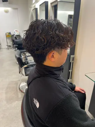 パーマ メンズ fifth神宮前 HIN★T★のヘアスタイル