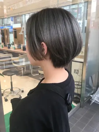 カラー 極艶縮毛／髪質改善／ 内田こうたのヘアスタイル