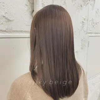 セミロング カラー ハイトーン🦢 Natsumiのヘアスタイル