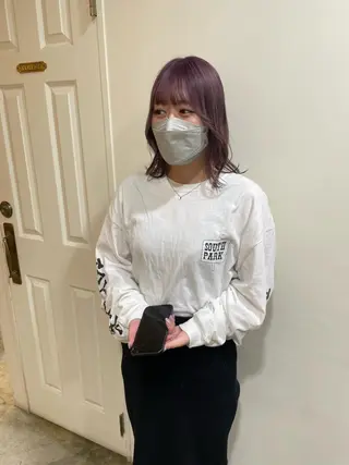 ミディアム カラー MIOベージュカラー 柔らかいカラーのヘアスタイル