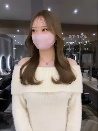 ロング カラー 韓国🇰🇷レイヤー 映える顔周り🩷のヘアスタイル