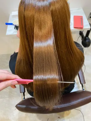 ロング 【髪質改善 艶髪】 布川 莉穂のヘアスタイル