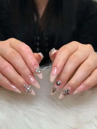 ネイル Nie Nail Shinokuboのネイルデザイン