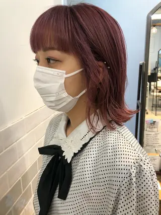 ミディアム カラー 古屋 花織のヘアスタイル