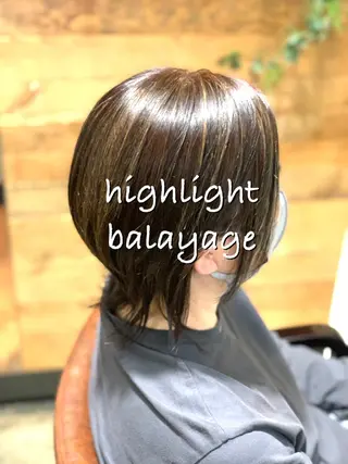 ショート カラー ハイライト✨髪質改善 TAKAさんです😊のヘアスタイル