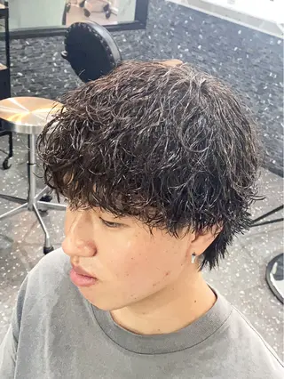 パーマ メンズ パーマ/ダブルカラー ブリーチ⭐️海斗のヘアスタイル