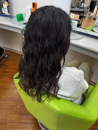 ロング パーマ μ.Akane所属・μ Akaneのヘアスタイル