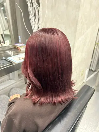 ミディアム あやめ🪽 オリーブ/ハイトーンのヘアスタイル