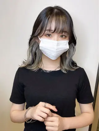 セミロング カラー matiz マティス　表参道所属・💚【インナーカラー 丸尾　綸太朗】のヘアスタイル