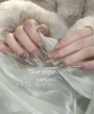 ネイル Theone栄店 赤松のネイルデザイン