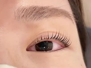 マツエク・マツパ アイブロウ Daisy lash 京橋店のマツエク・マツパデザイン