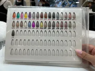 ネイル MAXKELLY YUNAのネイルデザイン