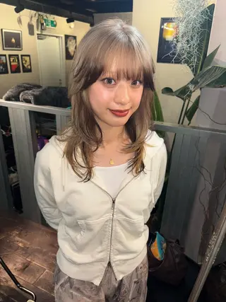 ミディアム カラー givet所属・心斎橋/デザインカラ ー/海外風/ナツミのヘアスタイル