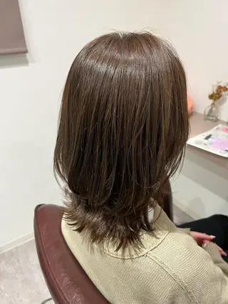 ミディアム 井上 美春のヘアスタイル