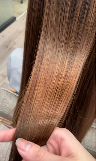 ロング パーマ 德本 奈名美のヘアスタイル