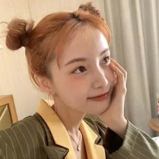 カラー 🍒レイヤーカット/ 暖色カラー🍒のヘアスタイル