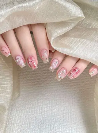 ネイル 美雪エステサロン所属・美雪 エステのネイルデザイン