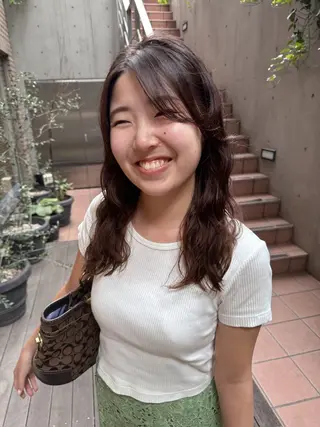 ミディアム パーマ 大橋 芽衣のヘアスタイル