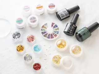 ネイル nail salon 〜Miari〜所属・吉澤 梓のネイルデザイン