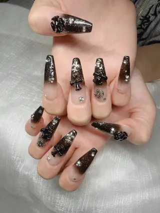 ネイル Lee Nailsのネイルデザイン