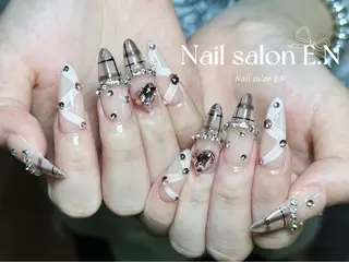 ネイル E.N🦋 長さ出し/持ち込みのネイルデザイン