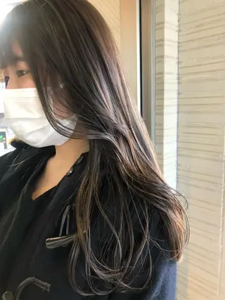 ロング カラー 古屋 花織のヘアスタイル