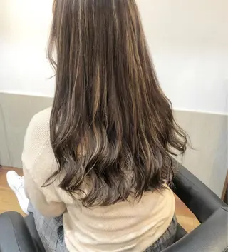 ロング カラー MOLLA 浅香山店所属・谷口ゆめ/縮毛矯正/ カット/美眉ワックスのヘアスタイル