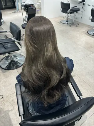 ロング emi 韓国ワンホンヘアのヘアスタイル