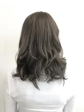 ミディアム セミロング カラー hair＆face  LOBEAUT所属・小笠原 一倫のヘアスタイル