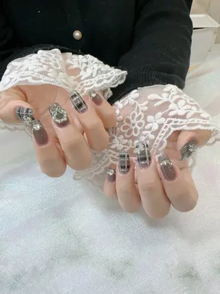 ネイル Hey🌈NAIL 長さ出し専門店のネイルデザイン