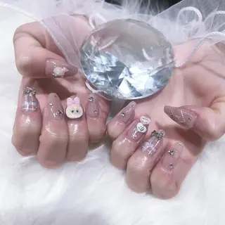 ネイル Rola所属・⟡˖· まゆり꙳⟡のネイルデザイン