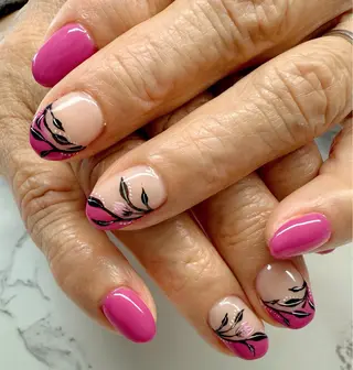 ネイル M.N_ nailのネイルデザイン