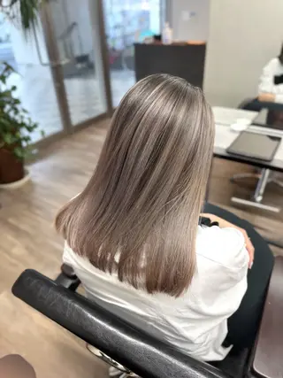 ロング カラー VIF所属・🗻飯田誠也🗻 カットカラー得意のヘアスタイル